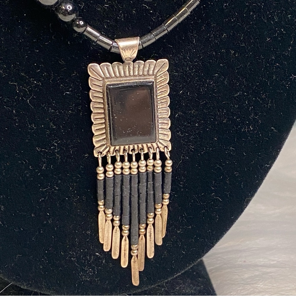 Vintage Q.T. Sterling Black Stone & Silver Bead Statement Necklace - Picture 5 of 8